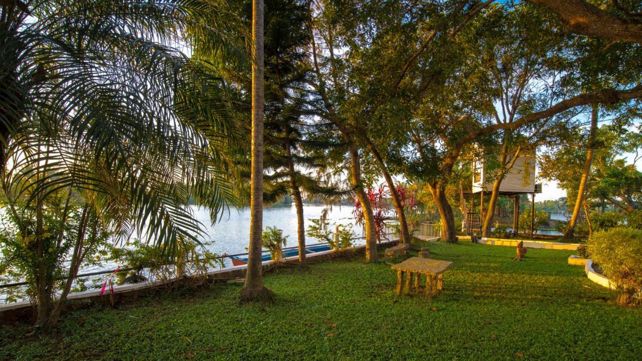 Warmth Lake Haven Alappuzha Luaran gambar